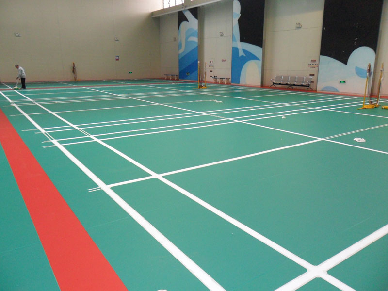 加厚水晶沙羽毛球場地地膠PVC運動環(huán)保地板專業(yè)高端定制塑膠地墊