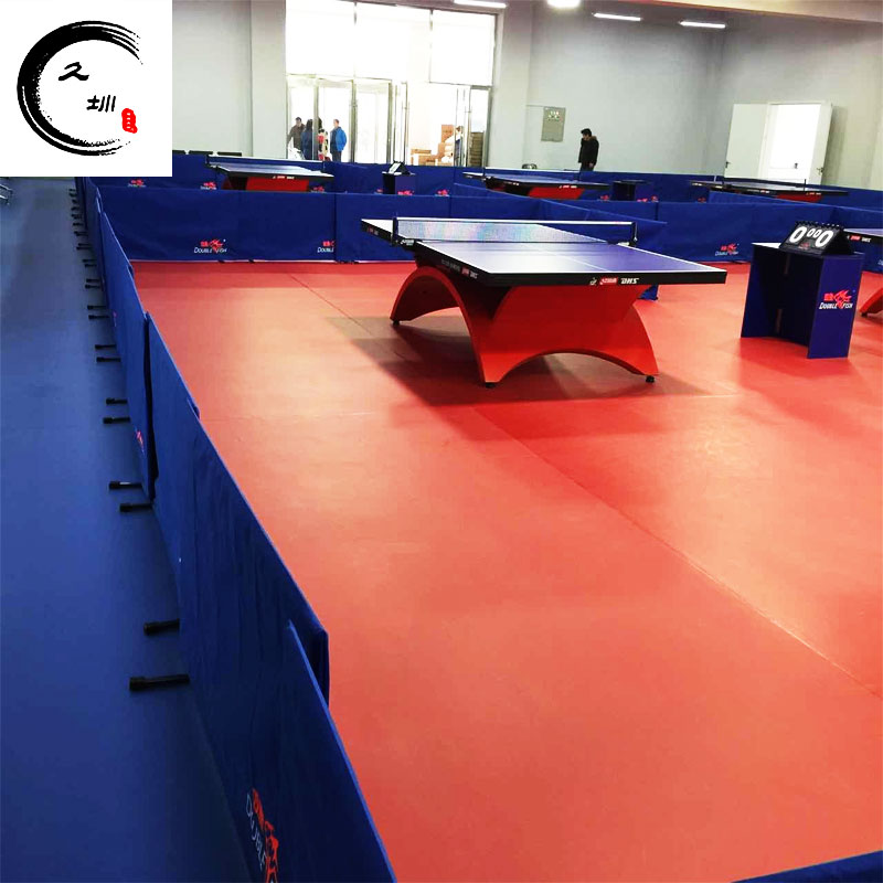 蘭州卷煙廠職工活動中心室內網(wǎng)格布塑膠運動地板膠安裝